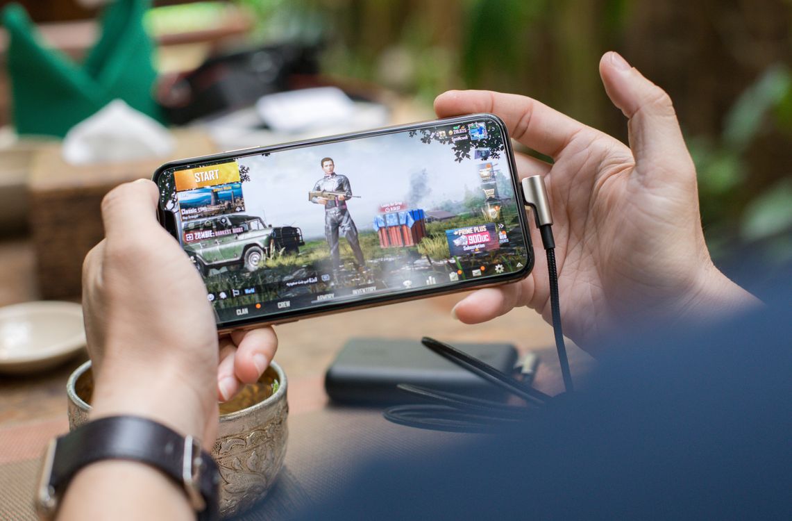 Honor WIN 2 Launches October 21: A Gaming Phone With Real Fans Inside It